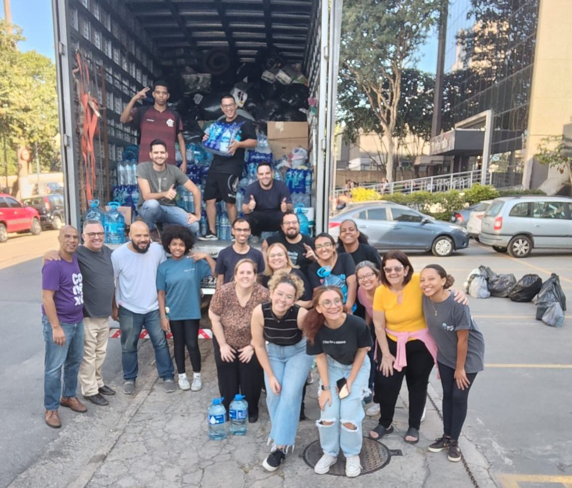 doações para o Rio Grande do Sul - carreta doações para Rio Grande do Sul da Livres Church